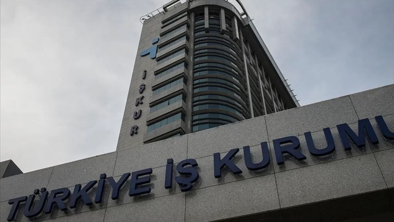 İŞKUR GÜNCEL İŞ İLANLARI NİSAN 2026: KPSS şartı olmayan personel alımı başladı! İŞKUR e-şube iş başvurusu nasıl yapılır? İstanbul, Ankara, İzmir ve tüm illerde açık pozisyonlar
