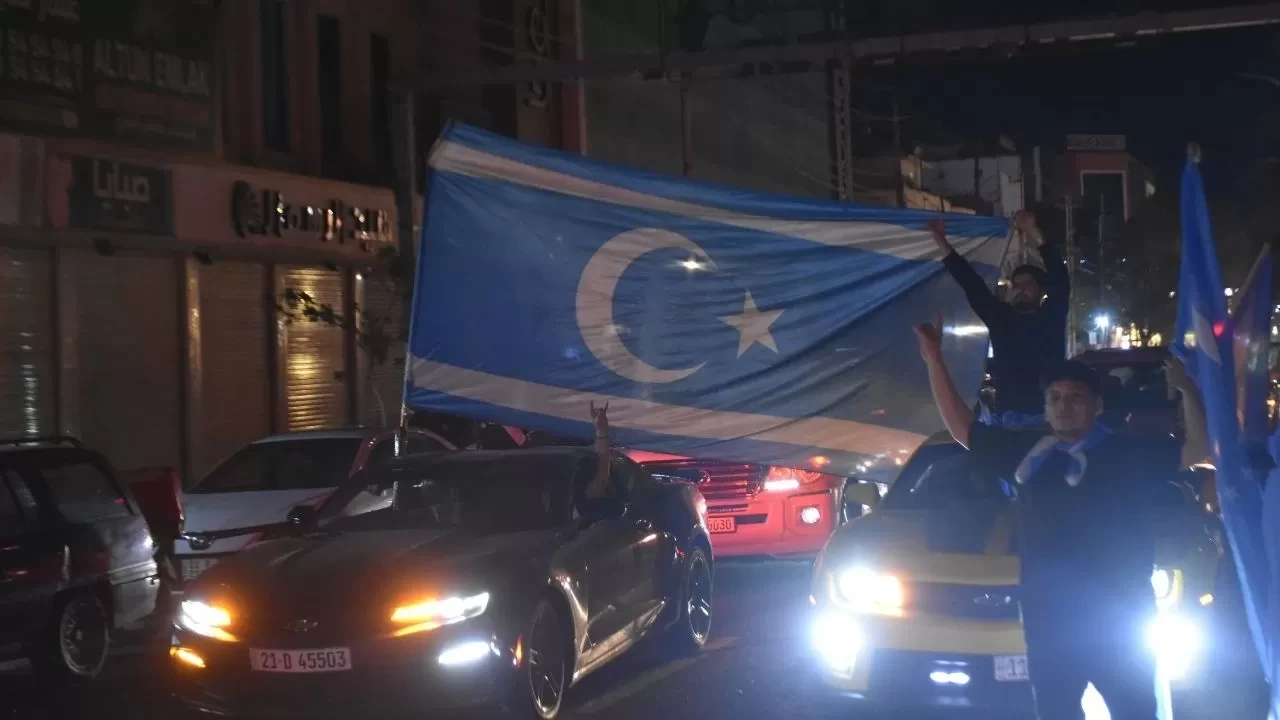 Kerkük’te tarihi anlar: Yeni Vali Muhammed Seman Ağa’nın seçilmesi büyük coşkuyla kutlandı!