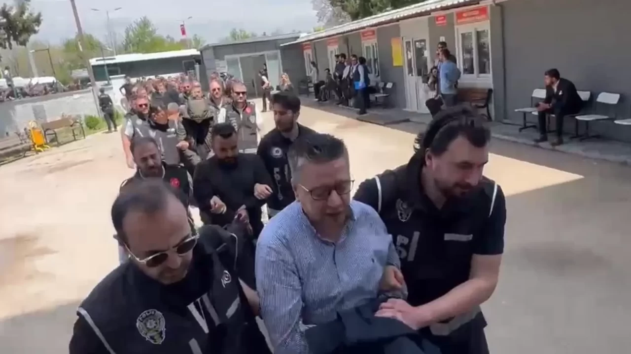 Halfeti Belediyesi'nde yolsuzluk operasyonu: Eski başkan Albayrak dahil 29 kişi tutuklandı!