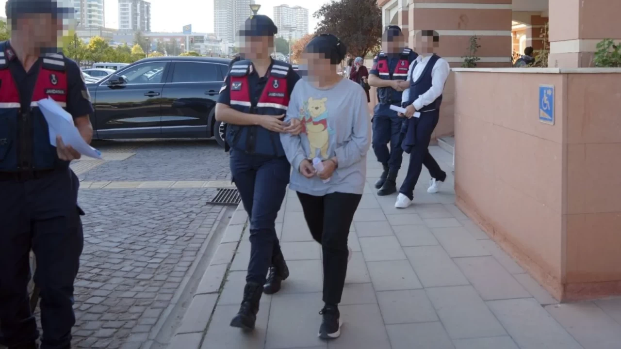 Kastamonu’da Uyuşturucu Davasında Şok Karar! Kadın Sanık  Mecbur Kaldım  Dedi, Diğer Sanık Tahliye Oldu