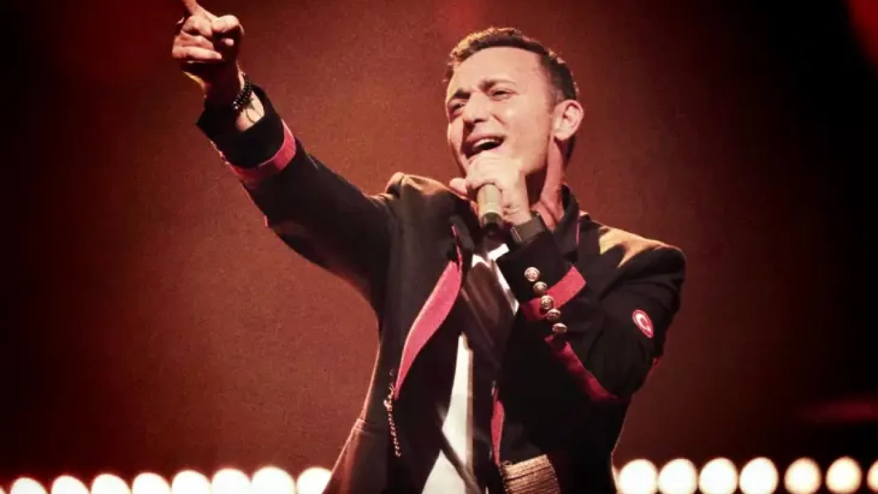 Mustafa Sandal Saygı1 kimler katıldı? Saygı1 Mustafa Sandal konseri nereden izlenir?