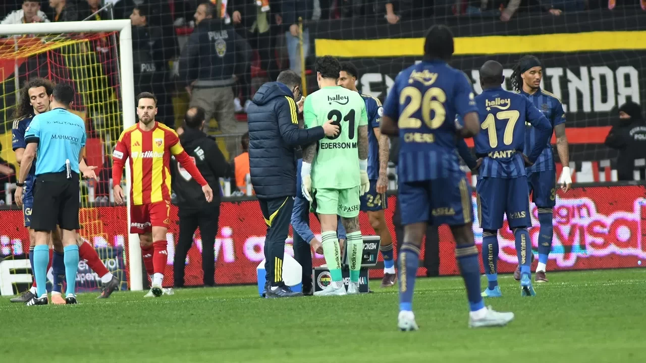 Fenerbahçe'den açıklama: Ederson'a madde eden şahıs seyirden men edildi