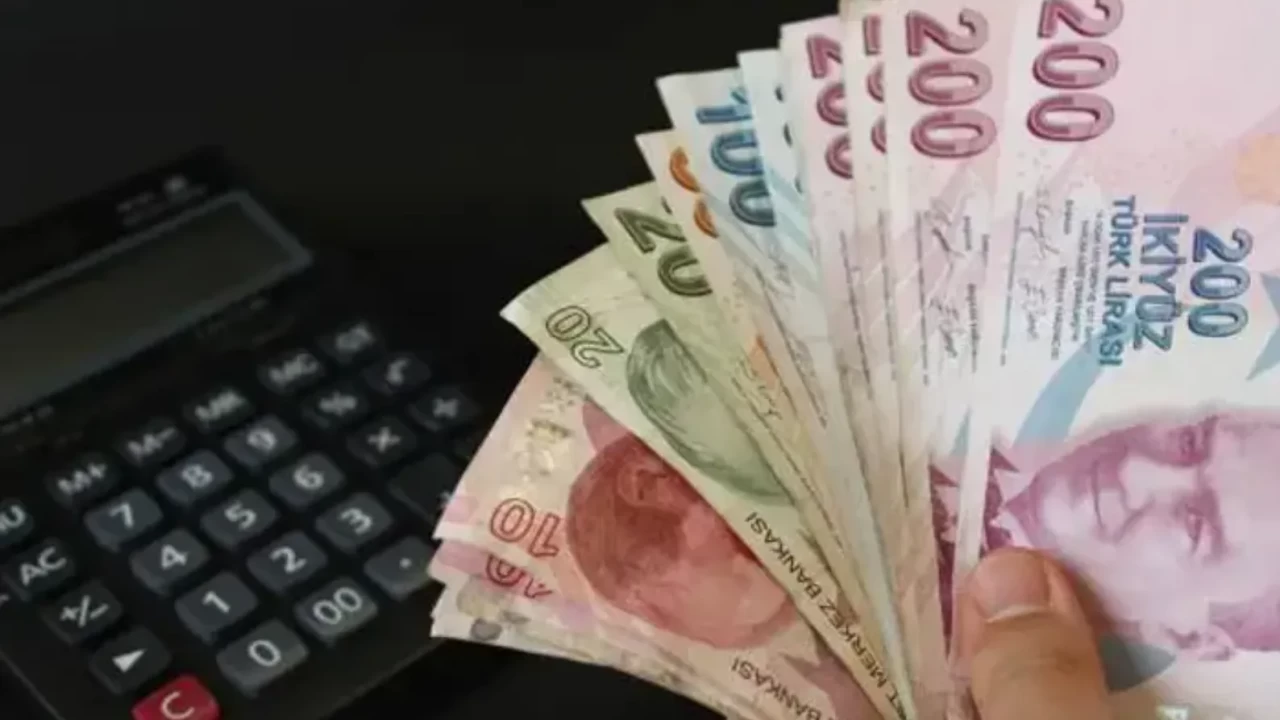 Emekli maaş zammı Temmuz 2026 tablosu netleşti! SSK, Bağ-Kur emekli maaşı ne kadar olacak? 3 aylık enflasyon farkı ile en düşük emekli maaşı hesaplama