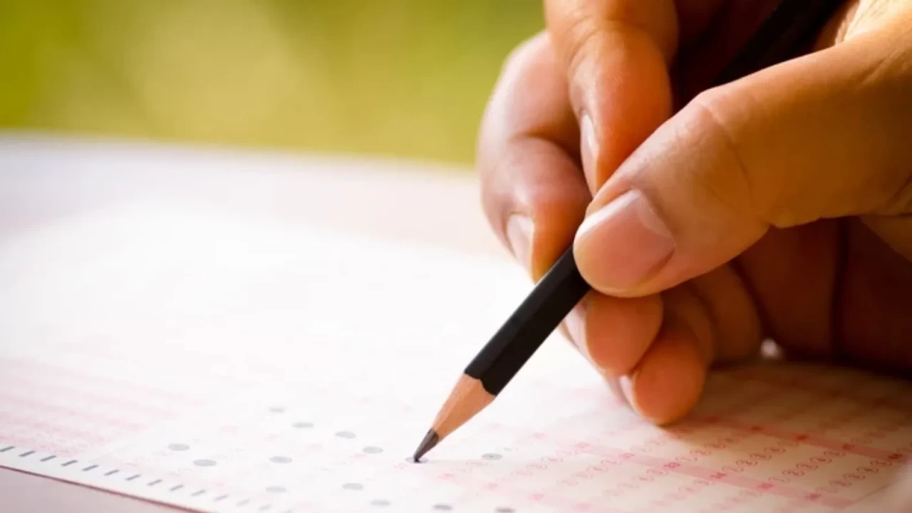 BURSLULUK SINAVI GİRİŞ BELGESİ YAYINLANDI MI? 2026 İOKBS sınav yerleri ne zaman açıklanacak? MEB e-Okul sınav giriş belgesi sorgulama ekranı