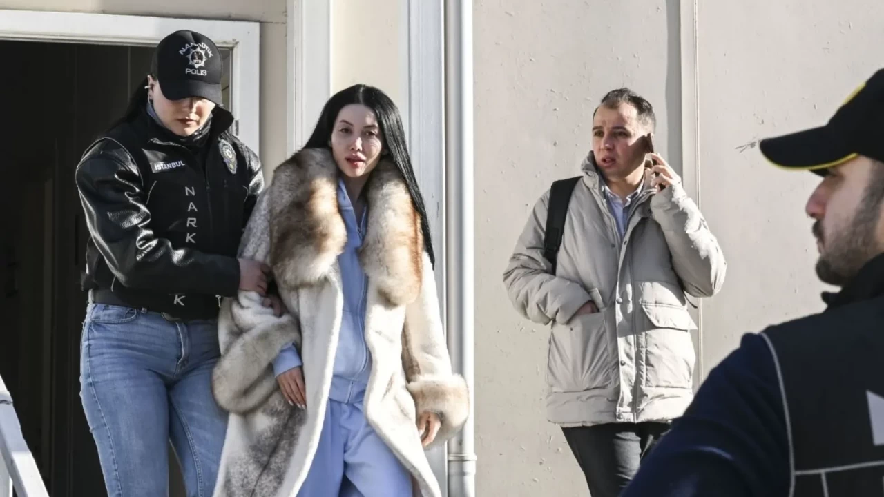 İstanbul merkezli uyuşturucu ve fuhuş operasyonu: 19 şüpheli adliyede