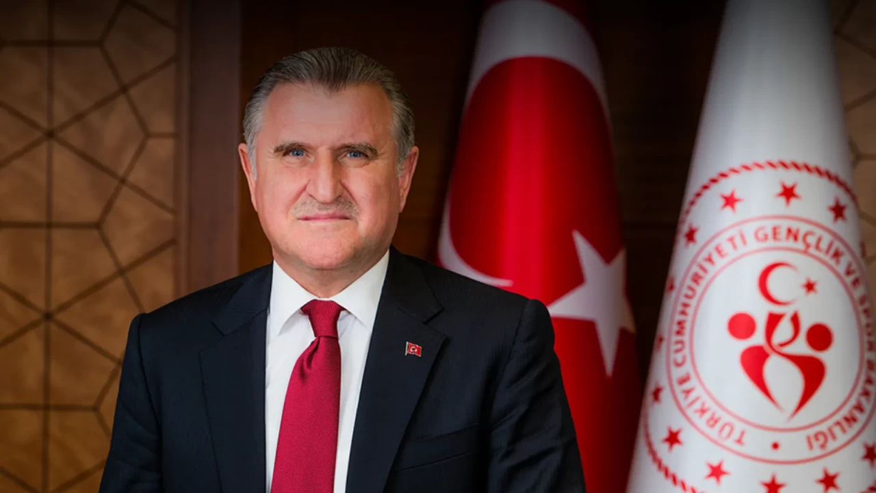 Bakan Bak’tan Mircea Lucescu için taziye mesajı: Türk futbolu yasta!