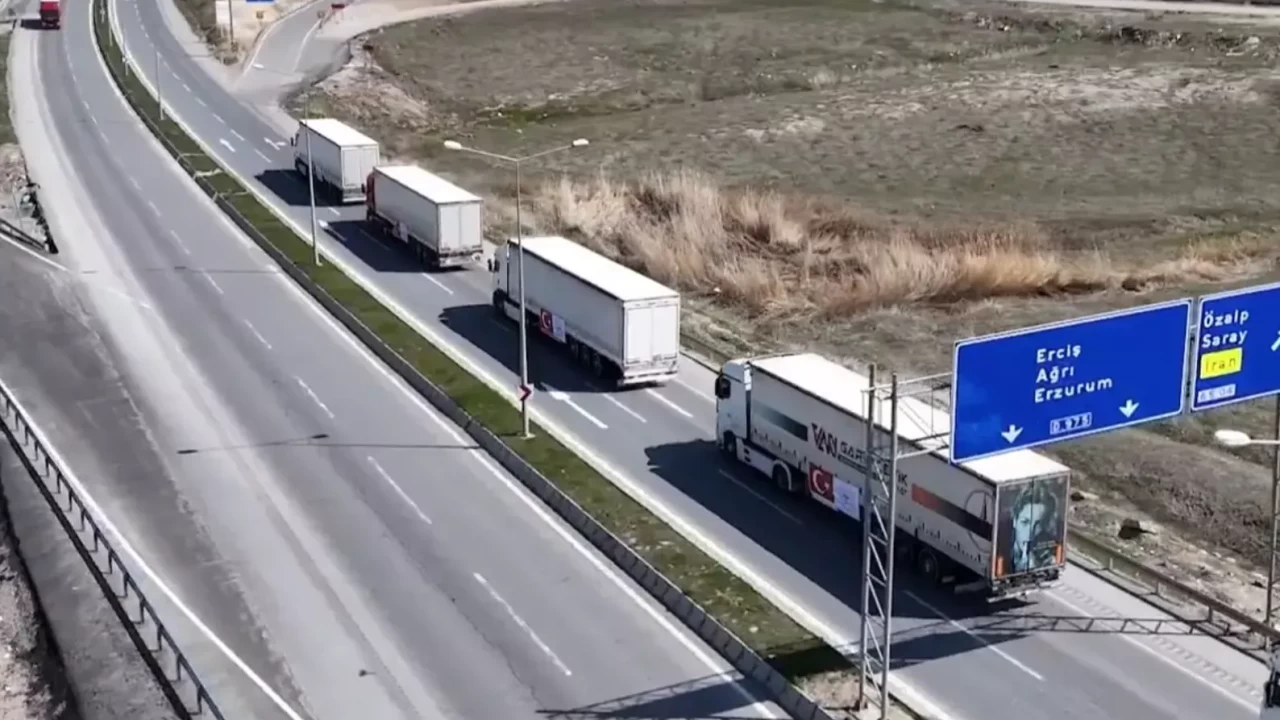 Sağlık Bakanlığı duyurdu: İran’a gönderilen tıbbi yardım malzemeleri ülkeye ulaştı