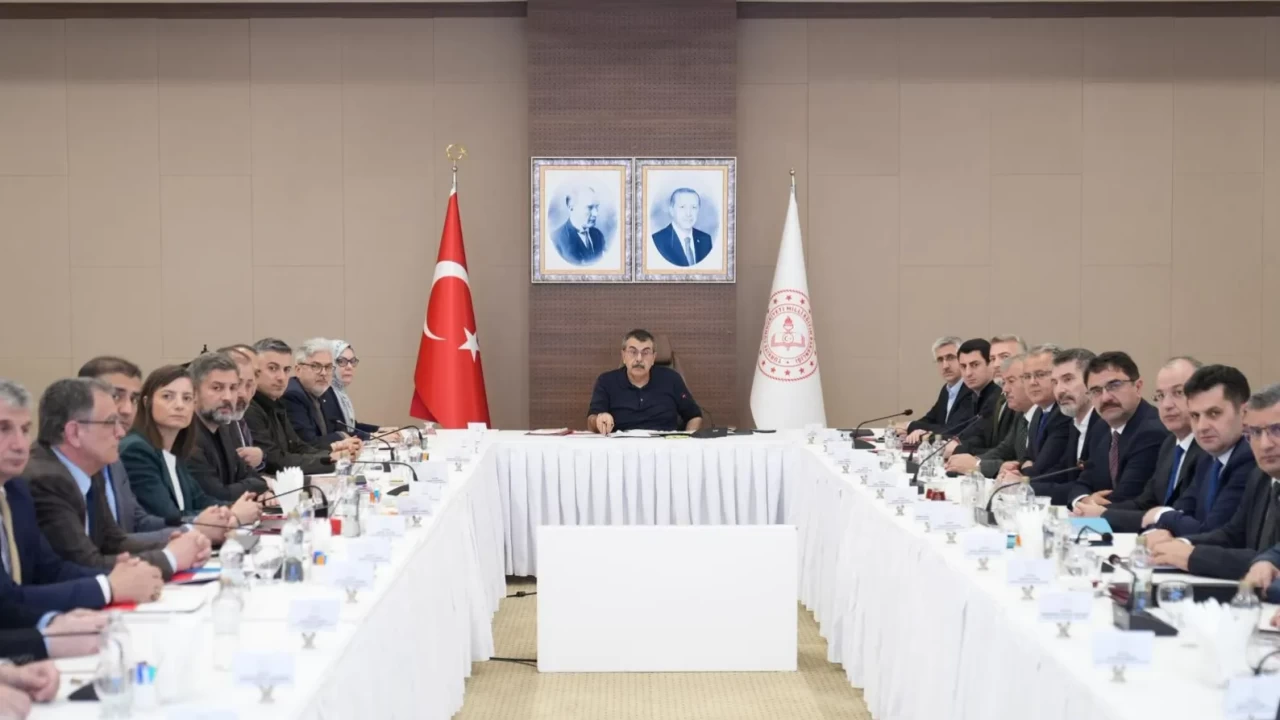 Saldırıların ardından MEB harekete geçti: Okul güvenliği ve destek planı devrede