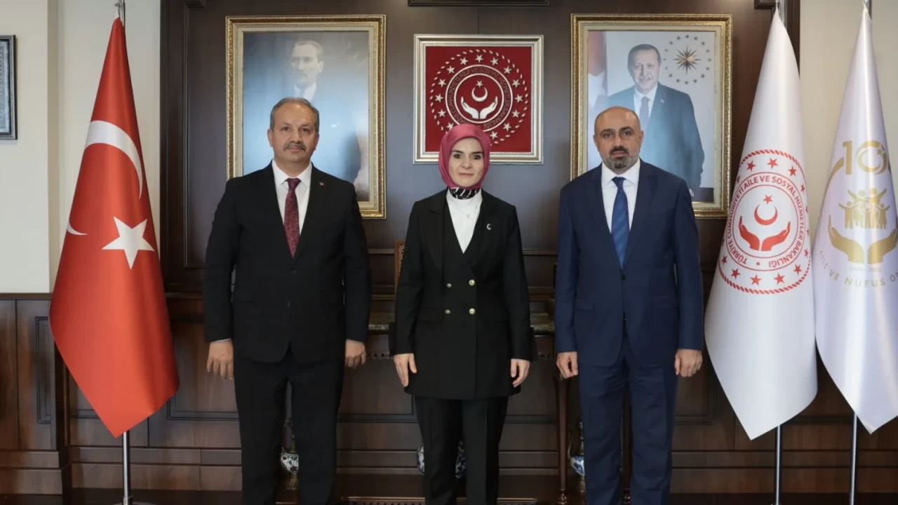 Bakan Göktaş duyurdu: Sosyal risk haritaları ve erken müdahale masada