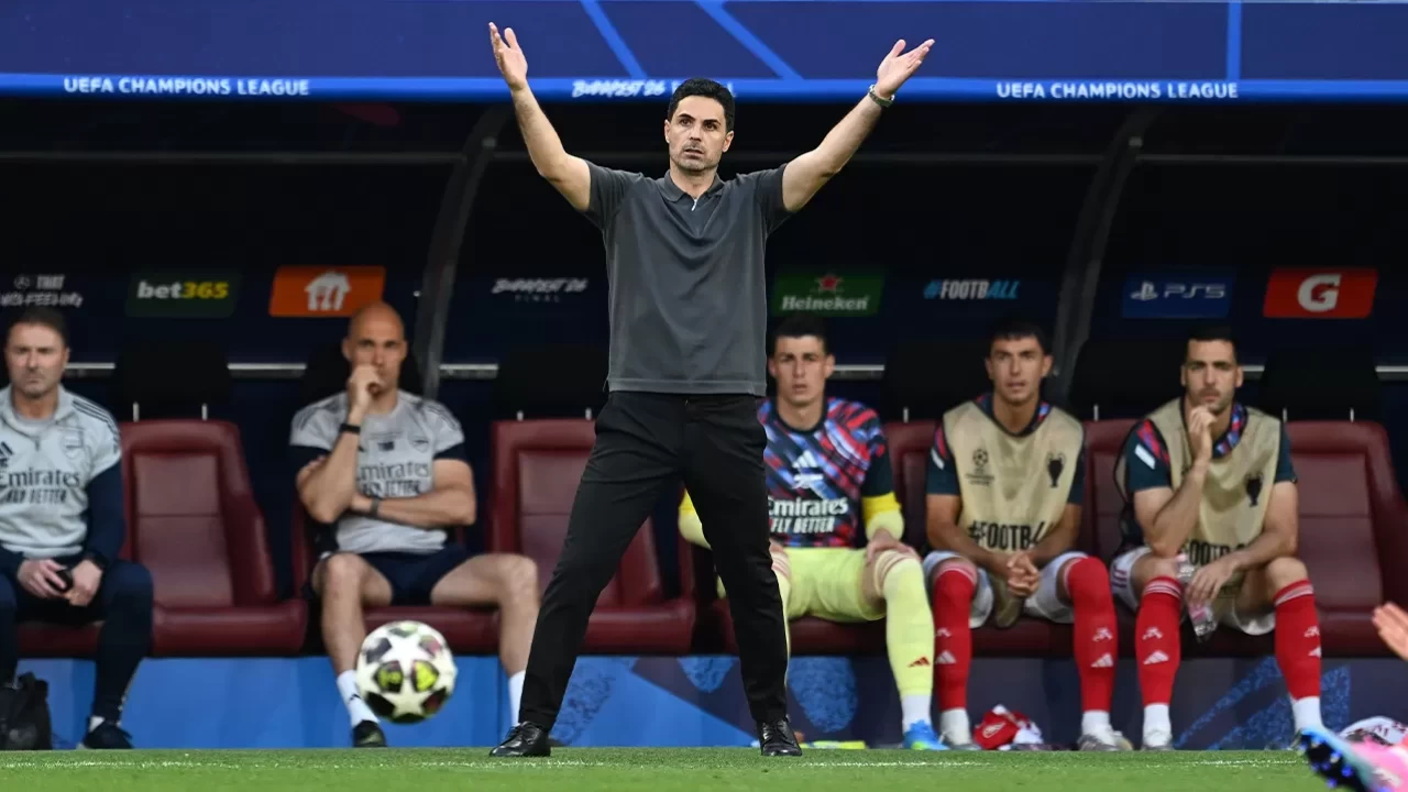 Arsenal Teknik Direktörü Mikel Arteta UEFA Şampiyonlar Ligi finali sonrası hakem kararlarına tepki gösterdi
