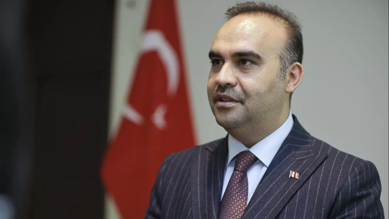 Sanayide yerli robot atağı! Bakan Kacır duyurdu: SR40 ve SR80 tanıtıldı