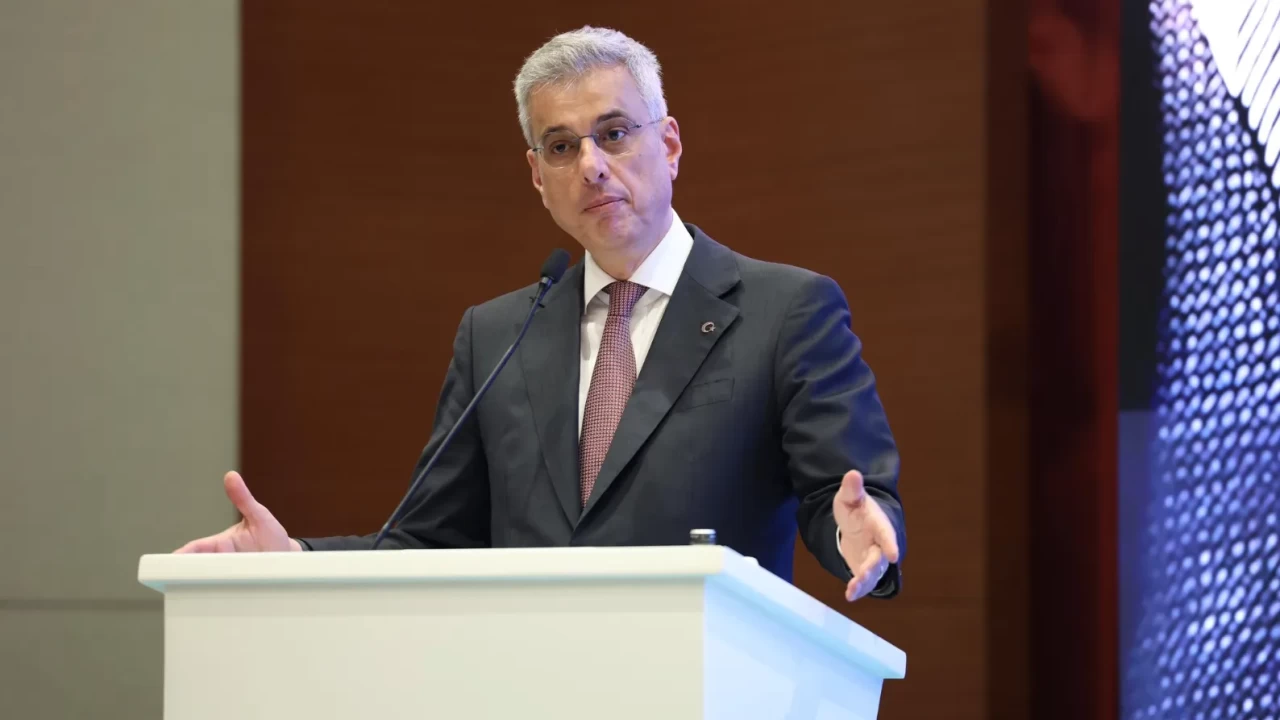 Sağlık Bakanı Memişoğlu: Bizim hedefimiz 10 yılda 50 milyar dolarlık bir ihracattır