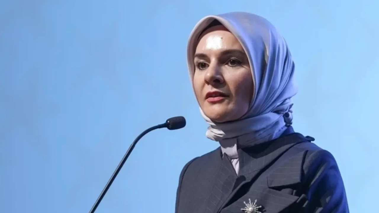 Aile Bakanı’ndan 'değer' uyarısı: Annelik sıradanlaştırılacak bir kavram değildir