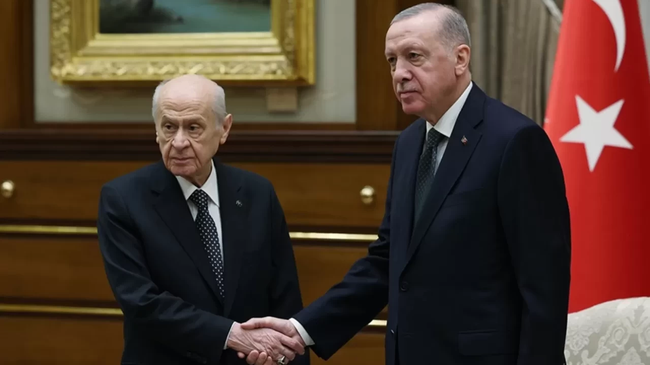 AK Parti'den terörsüz Türkiye açıklaması: Cumhurbaşkanımızın talimatlarını, Bahçeli’nin açıklamalarıyla yol haritamızı güncelleyerek devam edeceğiz