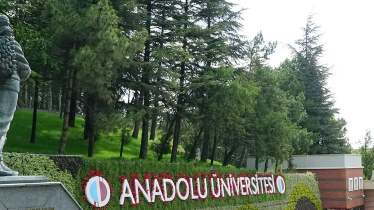 AÖF soru kitapçığı sorgulama ve e-Kampüs giriş ekranı