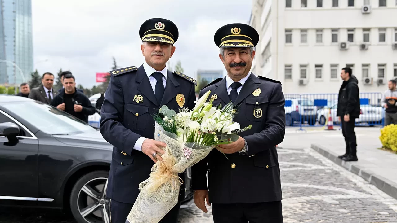 Ankara Emniyet Müdürlüğü'ne atanan Maksut Yüksek, görevi devrealdı
