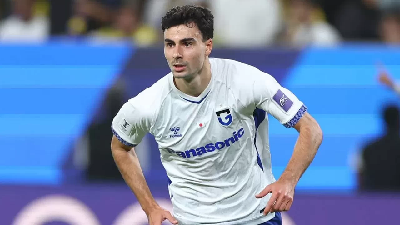 AFC Şampiyonlar Ligi 2 finalinde Deniz Hümmet kupayı Gamba Osaka’ya getirdi