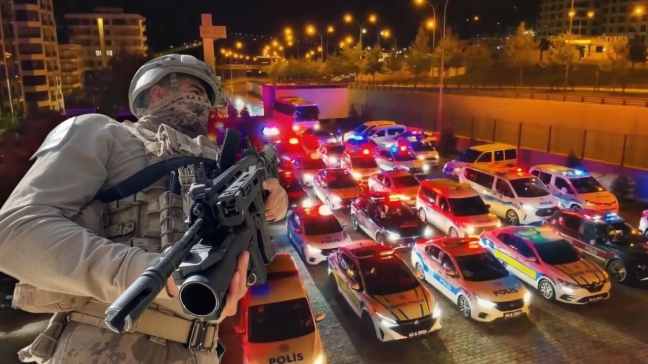 Şafak vakti 14 ilde 'kuşatma'! 237 araç, 93 ev ve 1 milyar lira... Yüzlerce kişi gözaltına alındı!