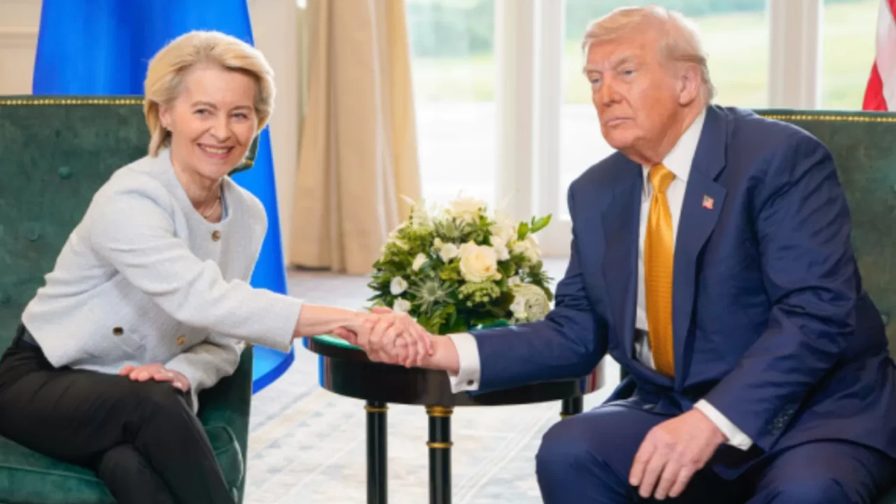 Trump’tan AB’ye tarife resti: 'Süreniz doluyor, vergiler kapıda'