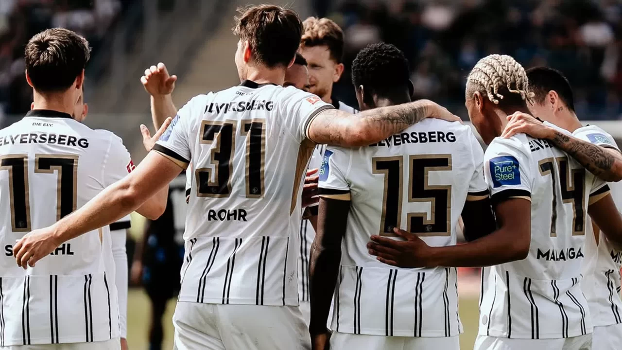 SV 07 Elversberg tarihinde ilk kez Bundesliga'da! 5 yılda 3. kez lig yükseldi