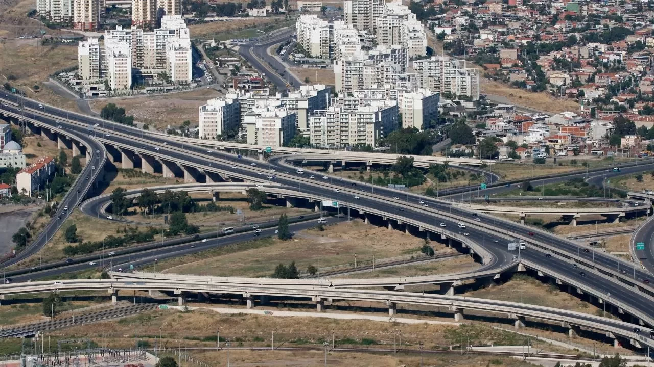 Karayolları Genel Müdürlüğü, ücret iddialarını yalanladı! İzmir Çevre Yolu açıklaması...