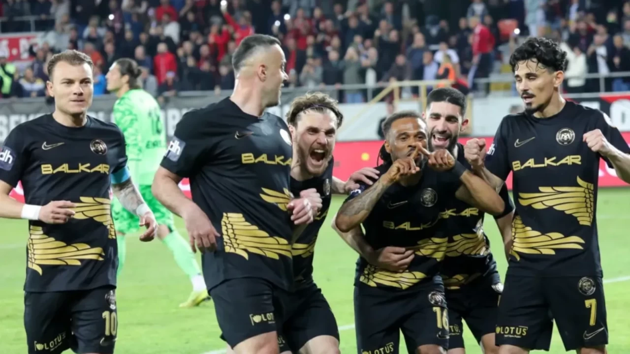Esenler Erokspor - Çorum FK CANLI İZLE: TFF 1. Lig Finali TRT Spor'da