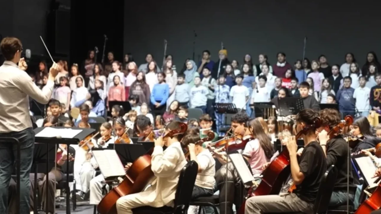 Cumhurbaşkanlığı Çocuk Orkestrası ve Korosu'ndan Külliye'de 19 Mayıs'a özel dev konser!