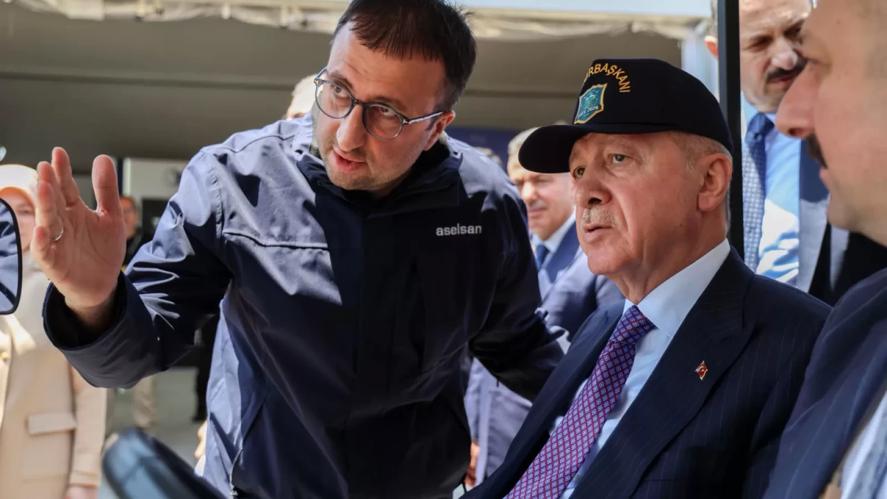 Cumhurbaşkanı Erdoğan, EFES-2026 Tatbikatında! ASELSAN’ın oyun değiştirici sistemlerini inceledi
