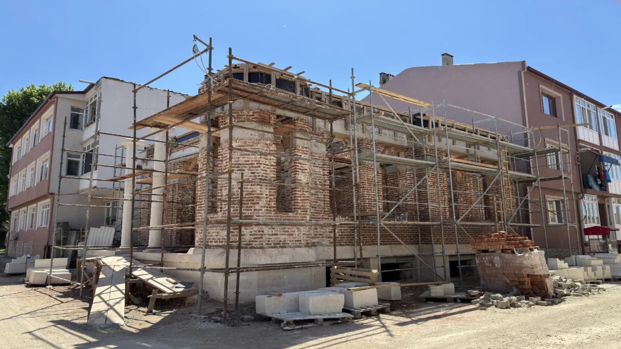 Türk bayrağının ilk kez göndere çekildiği yer! Osmanlı'dan kalan tarihi karakol ihya ediliyor