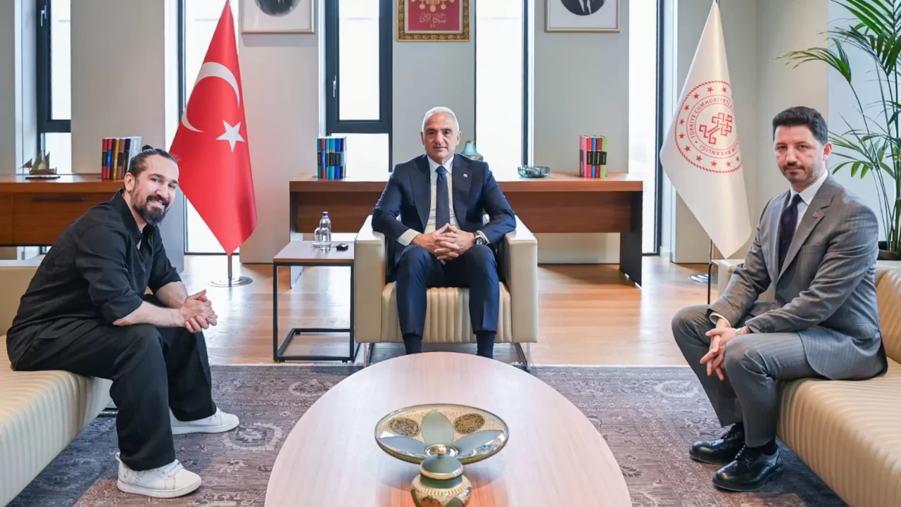 Barış Manço'nun izinde anlamlı buluşma! Bakan Ersoy, Doğukan Manço ile bir araya geldi