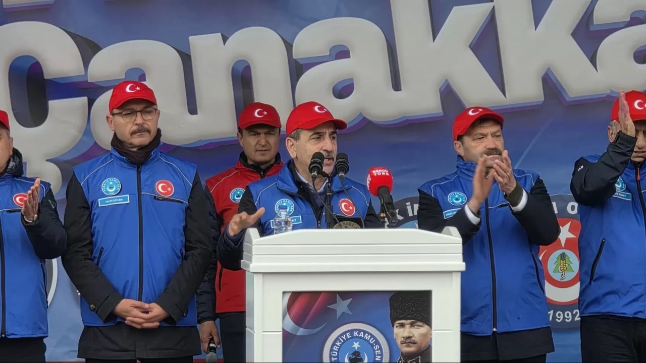 Önder Kahveci’den Çanakkale’de tarihi 1 Mayıs çıkışı: ‘Bu bir ruhu yeniden diriltmektir!’