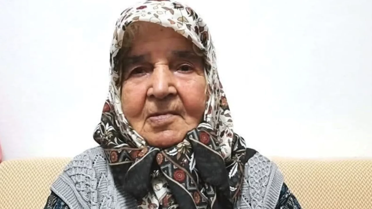 Denizli'nin asırlık çınarı son yolculuğuna uğurlandı: 107 yaşındaki Hidaye Kurt hayatını kaybetti