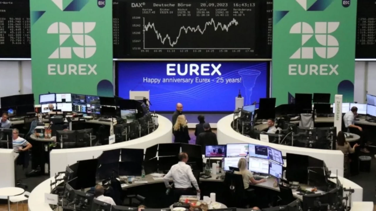 Avrupa borsaları tatilde, İngiltere’de FTSE 100 düşüşte! Yatırımcılar neden satışa geçti?