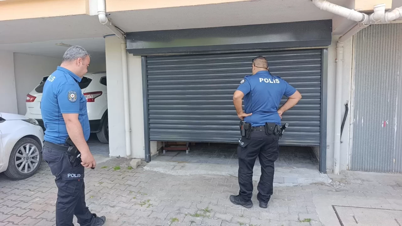 Garajdan gelen sesler ekipleri harekete geçirdi! İçerideki manzara şaşkına çevirdi