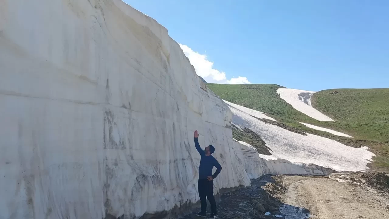 Haziran ayında kar sürprizi! Görenler gözlerine inanamadı
