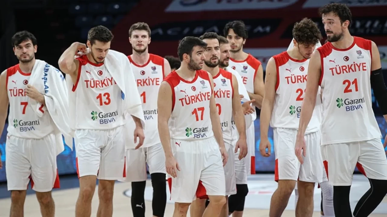 A Milli Erkek Basketbol Takımı'nın aday kadrosu aç