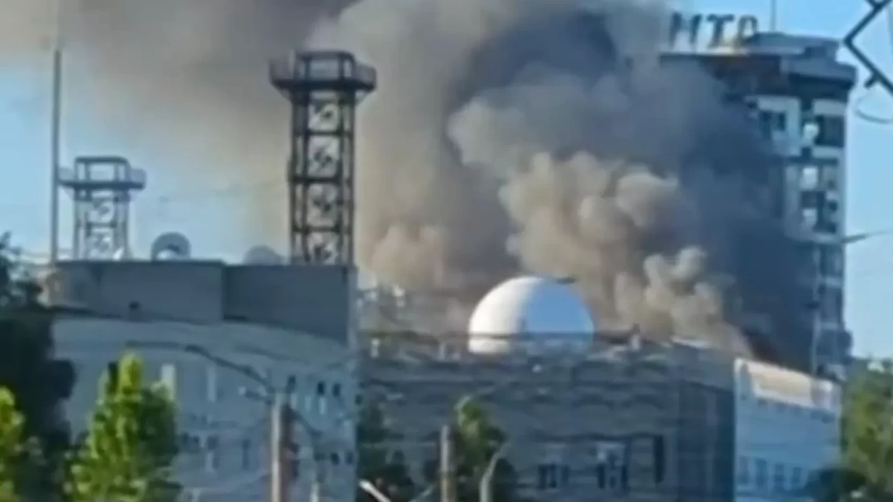 Ukrayna, Rusya'ya ait silah ve petrol tesislerini vurdu!