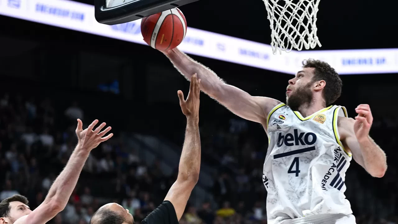 Fenerbahçe Beko play-off finaline yükseldi | Maç Sonucu Anad