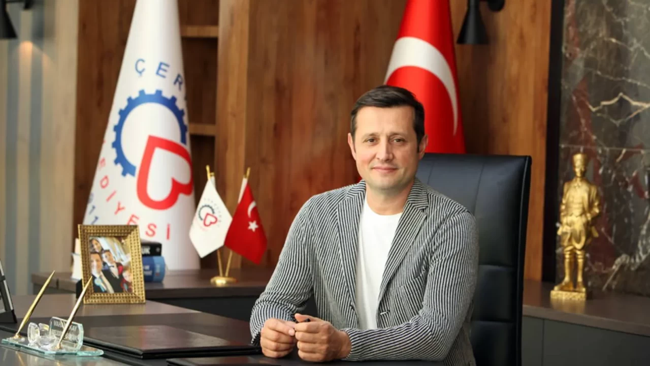 Çerkezköy Belediye Başkanı Vahap Akay disipline sevk edildi