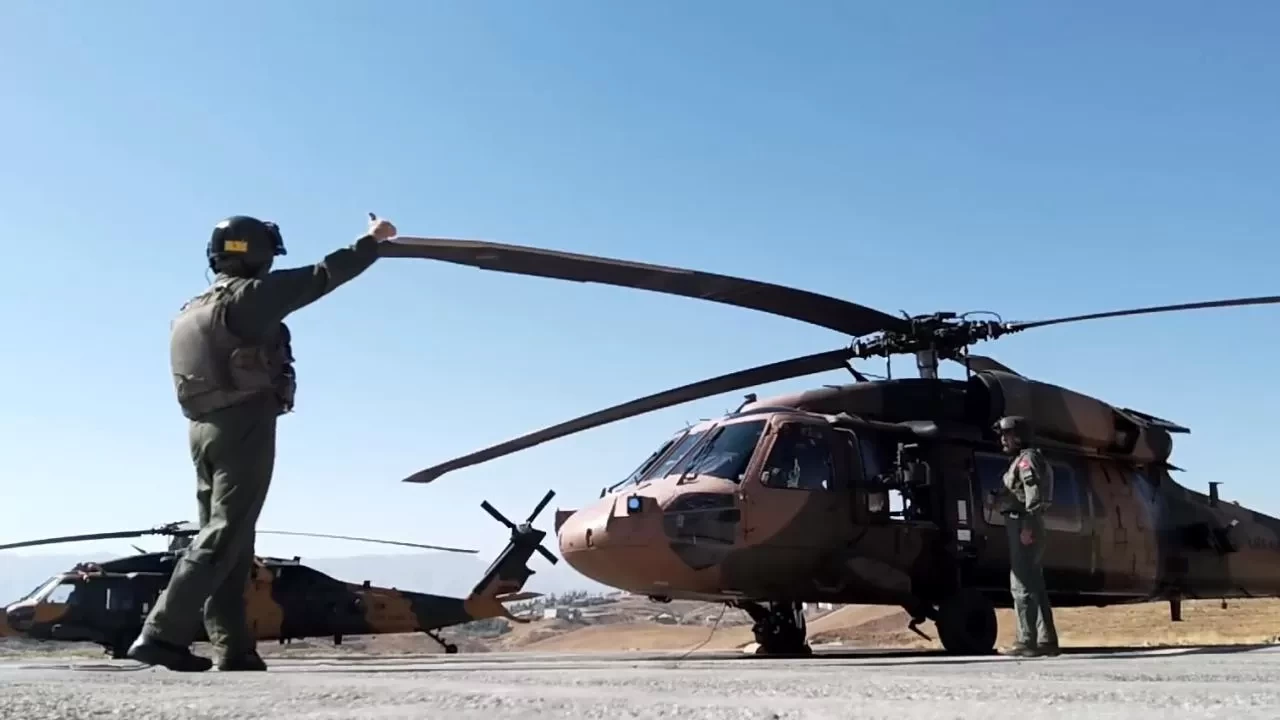 MSB Malatya'da mahsur kalan vatandaşları helikopterlerle kur