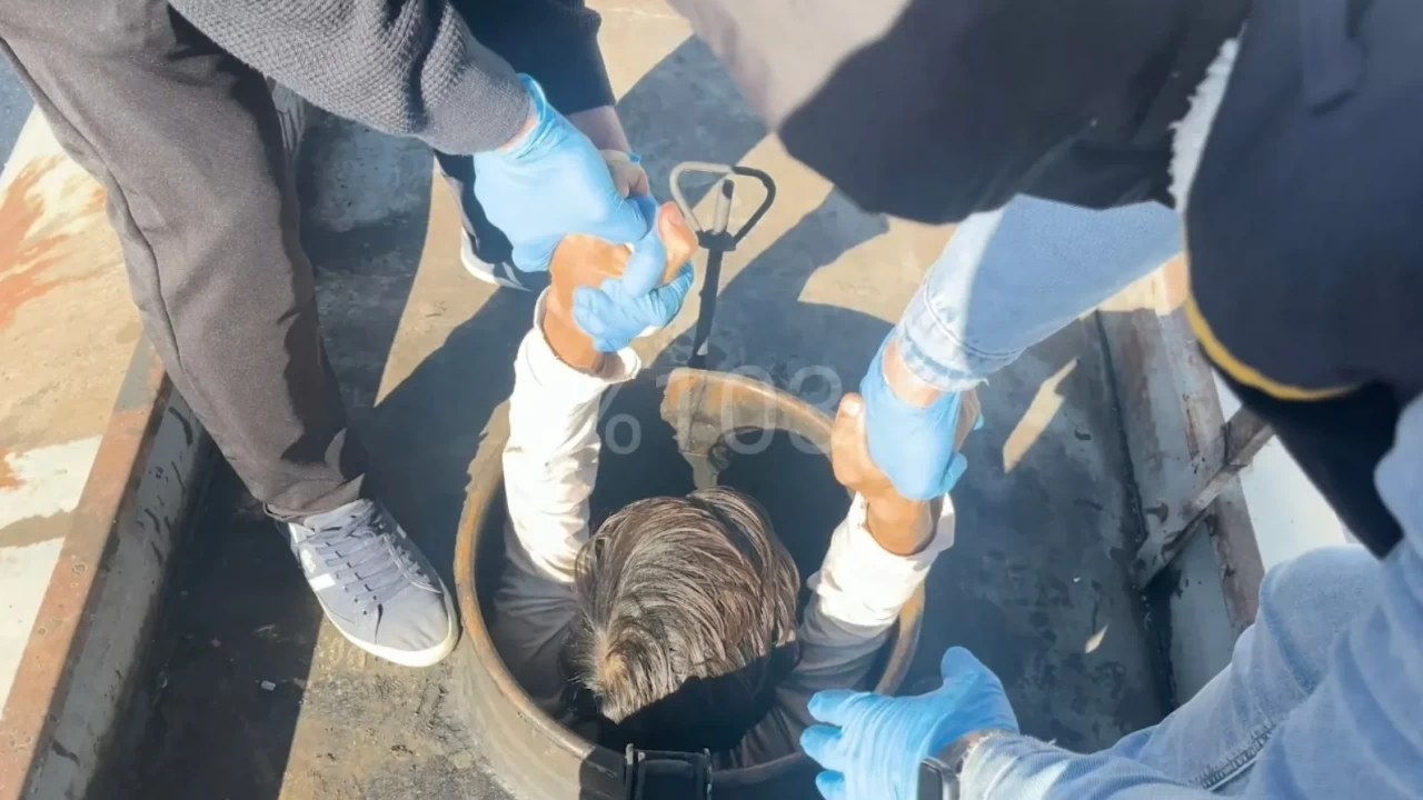 Bitlis'te tankerlerin içine saklanmış 30 göçmen bulundu!