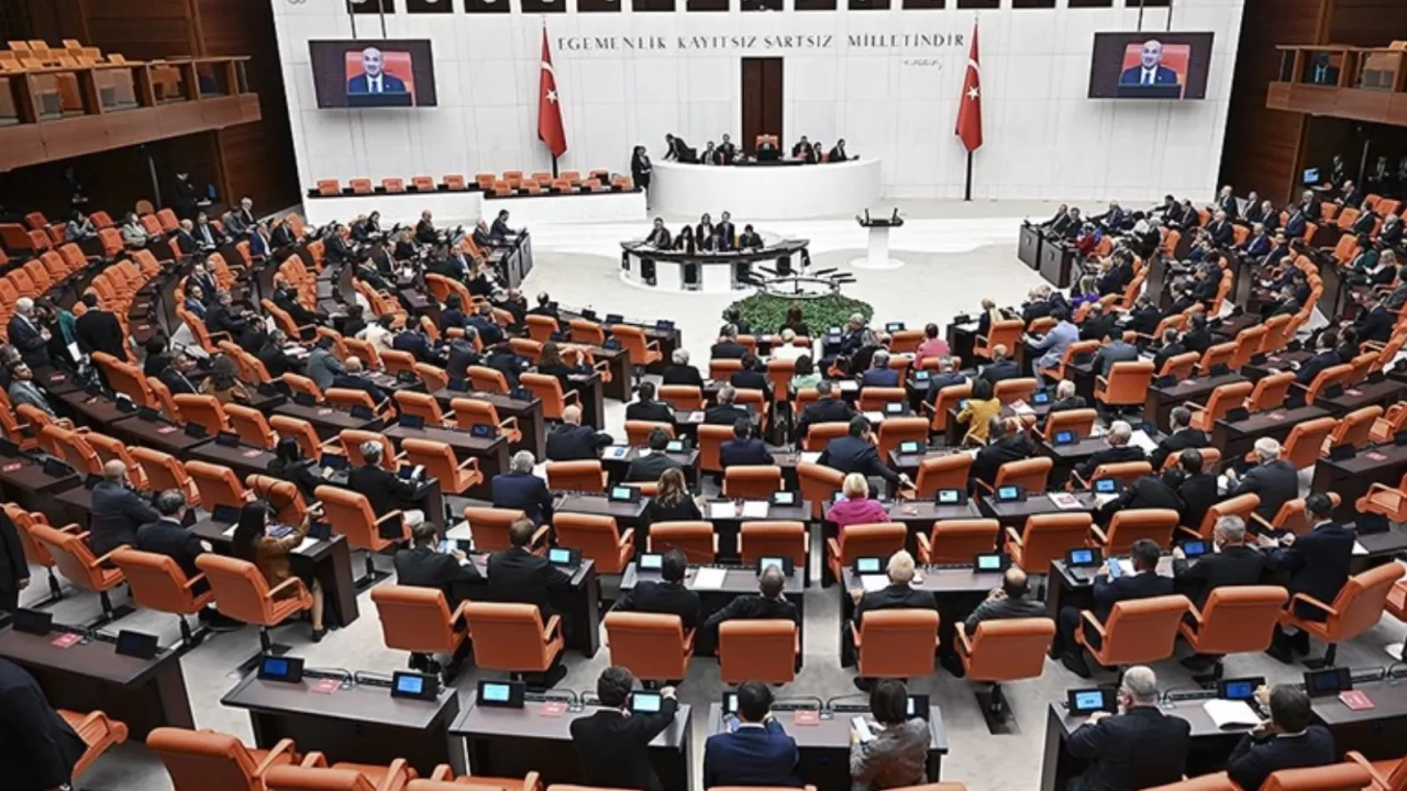 TBMM Genel Kurulu yeter sayı sağlanamayınca kapandı