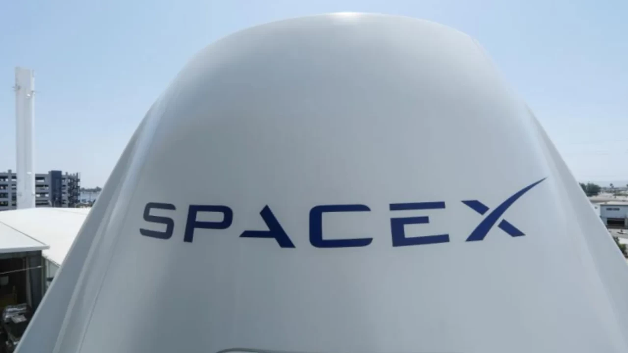 Uzay devinden halka arz: SpaceX 75 milyar dolarlık