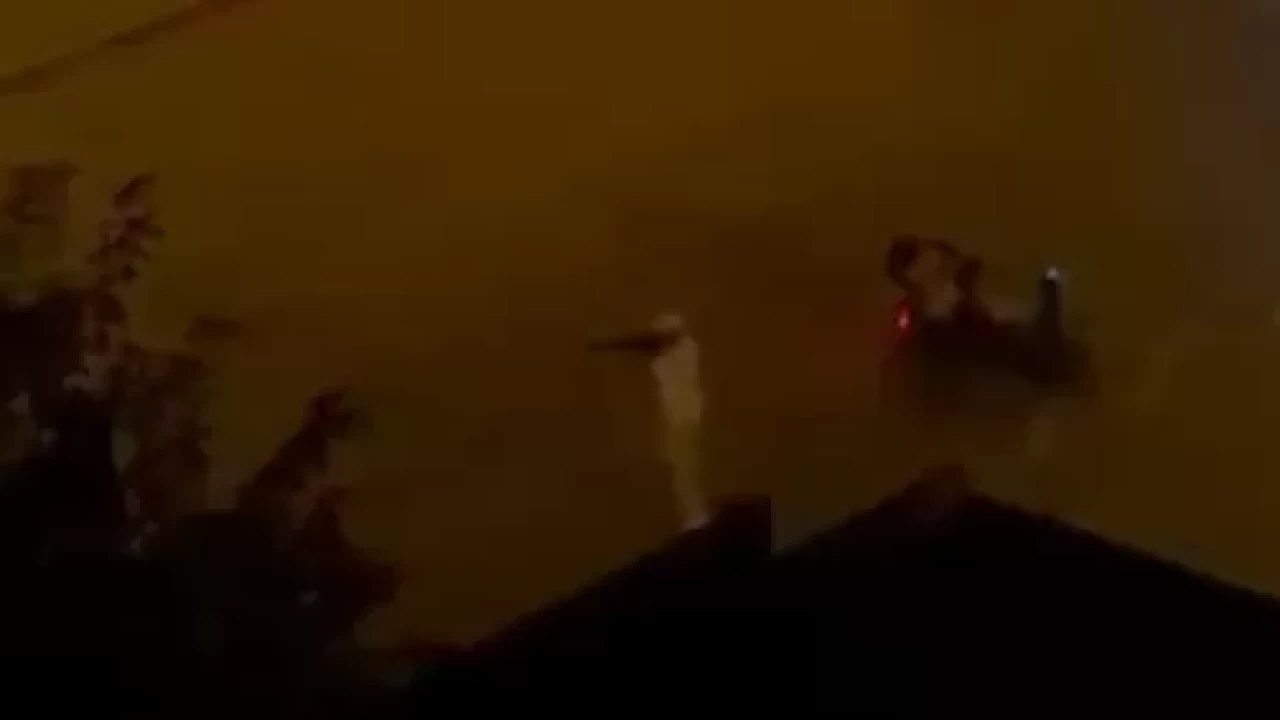 Pompalı tüfekle havaya ateş açtı