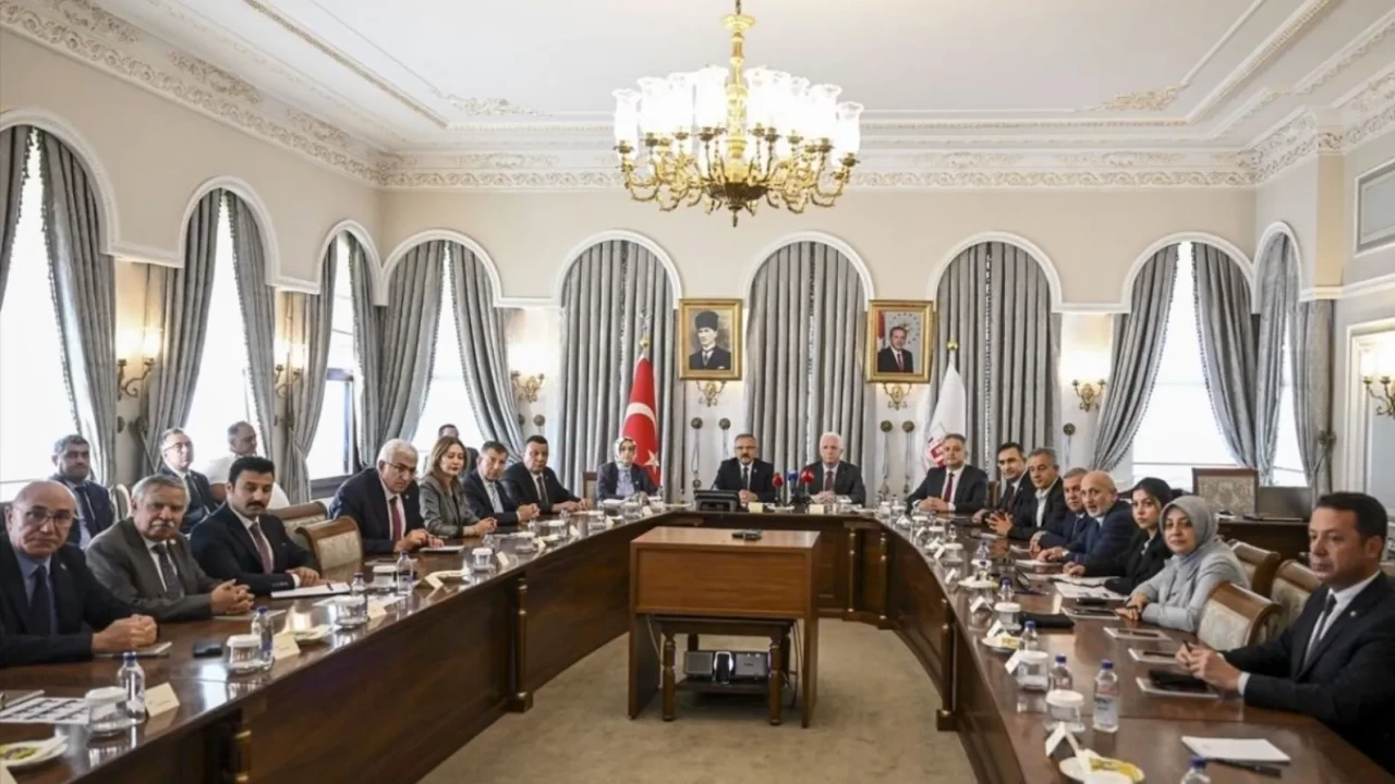 TBMM Komisyonu okul şiddeti ve akran zorbalığını masaya yatırdı! Rapor Meclis'e sunulacak