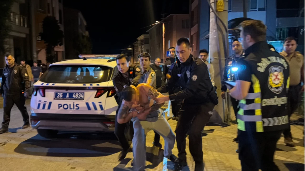 Eskişehir'de polisten kaçan alkollü sürücü yakalandı