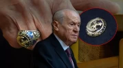 Bilge Lider Devlet Bahçeli'nin yüzük ve rozetindeki dikkat çeken sır