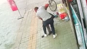 Kütahya'da eski eşini bıçaklayıp kaçtı