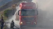 Sivas-Erzincan yolu trafiğe kapandı