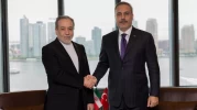Bakan Fidan, Arakçi ile bir araya geldi